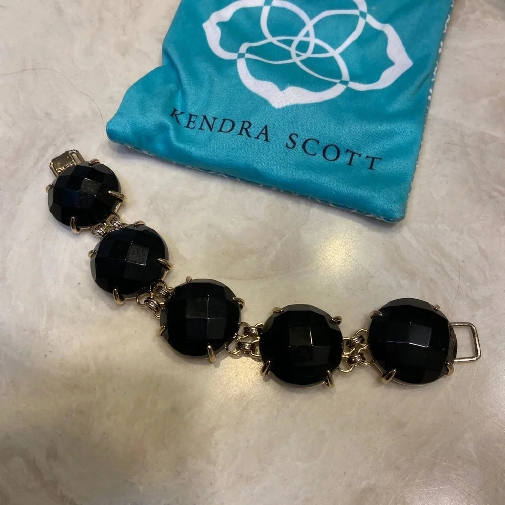 Kendra Scott - Picture 2 of 5